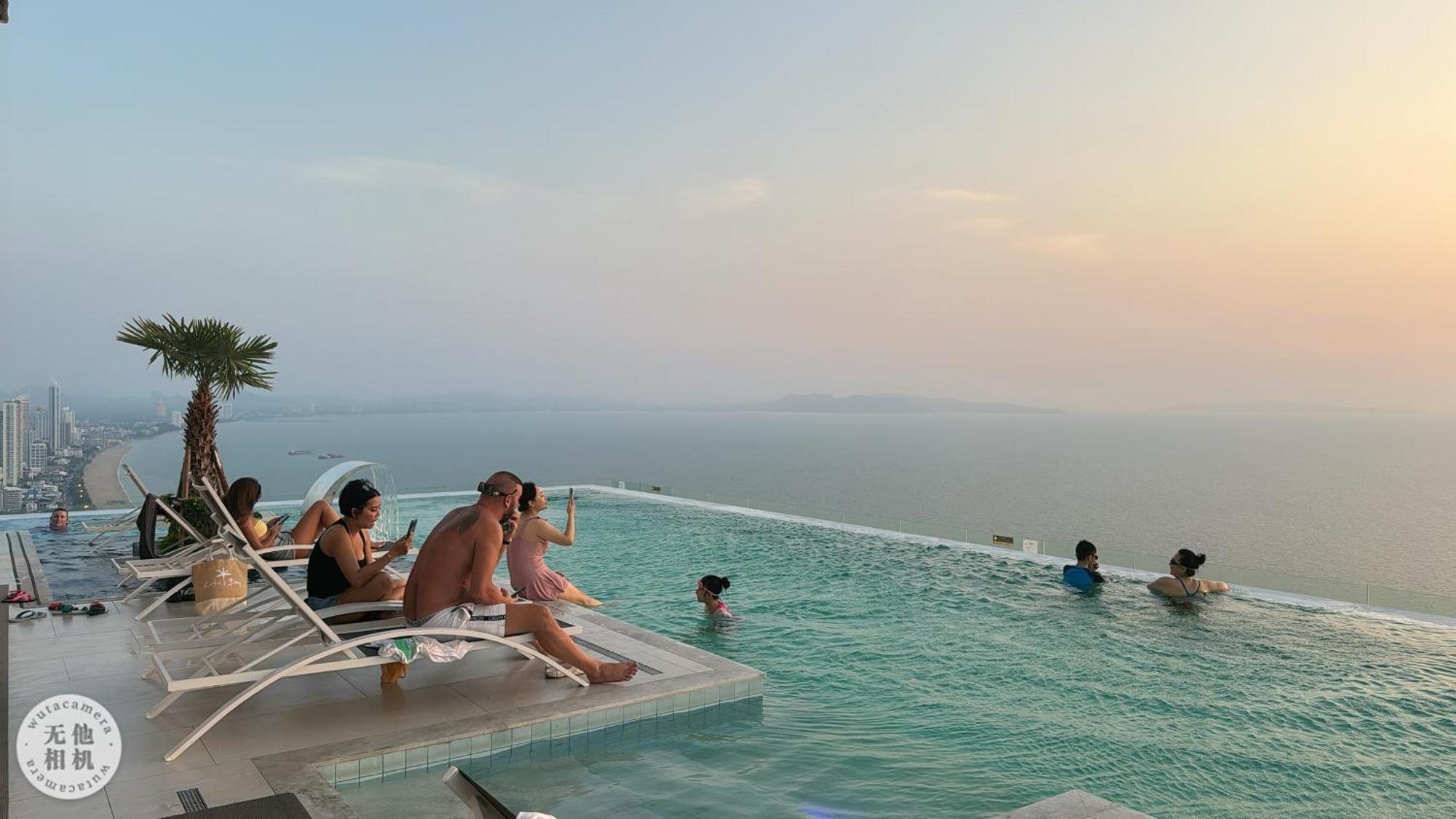 Copacabana Beach Jomtien 科帕卡巴纳海乔木提安海滩毗邻乔木提安夜市 Exteriér fotografie