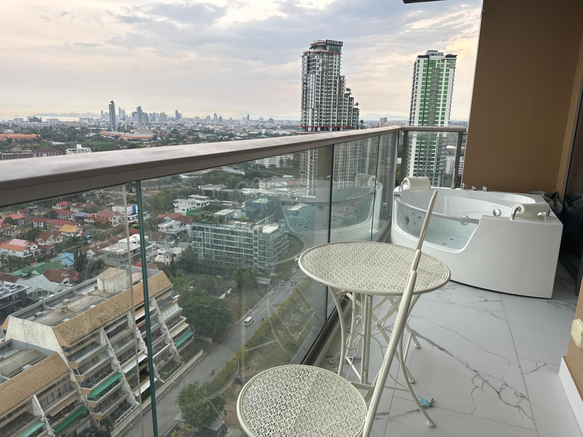 Copacabana Beach Jomtien 科帕卡巴纳海乔木提安海滩毗邻乔木提安夜市 Exteriér fotografie