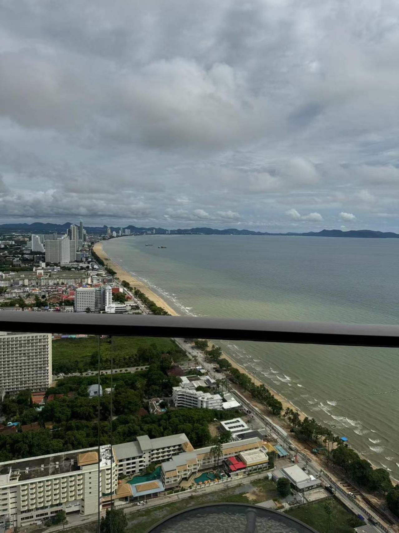 Copacabana Beach Jomtien 科帕卡巴纳海乔木提安海滩毗邻乔木提安夜市 Exteriér fotografie